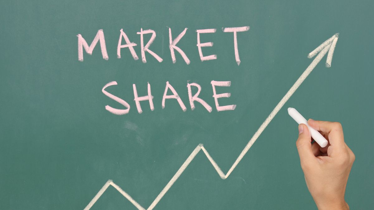 nifty-sensex-trades-with-big-gain-as-us-fed-signals-rates-cut